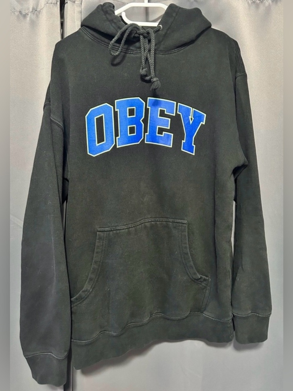 Vintage OBEY Embroidered Collegiate Spellout Hoodie | Size M